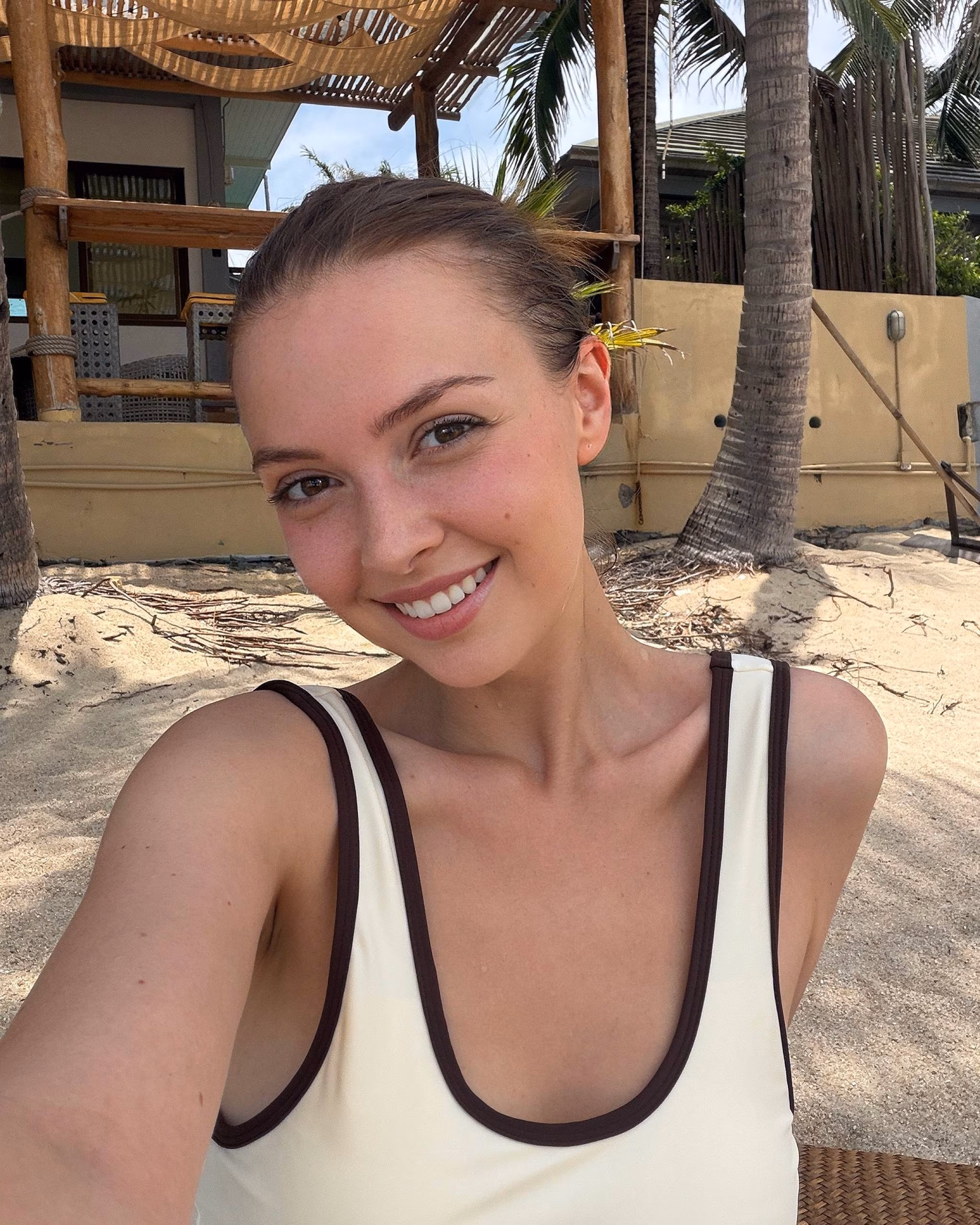 Alina 28 Bangkok Thailand Seeking a future husband who wants a bride
