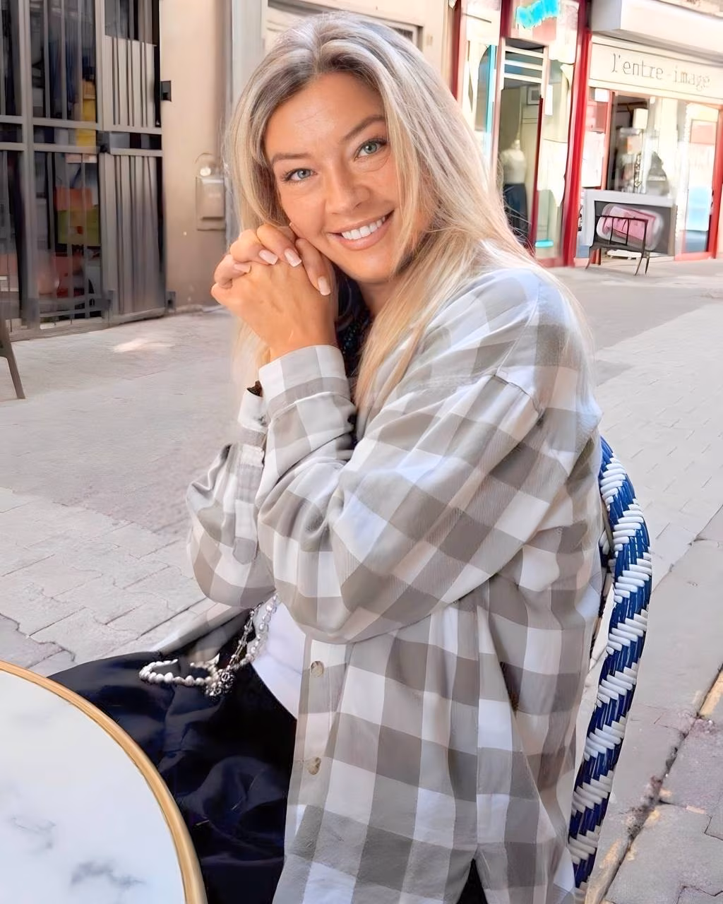 Yulia 51 Grenoble France Seeking a man who communicates with his bride