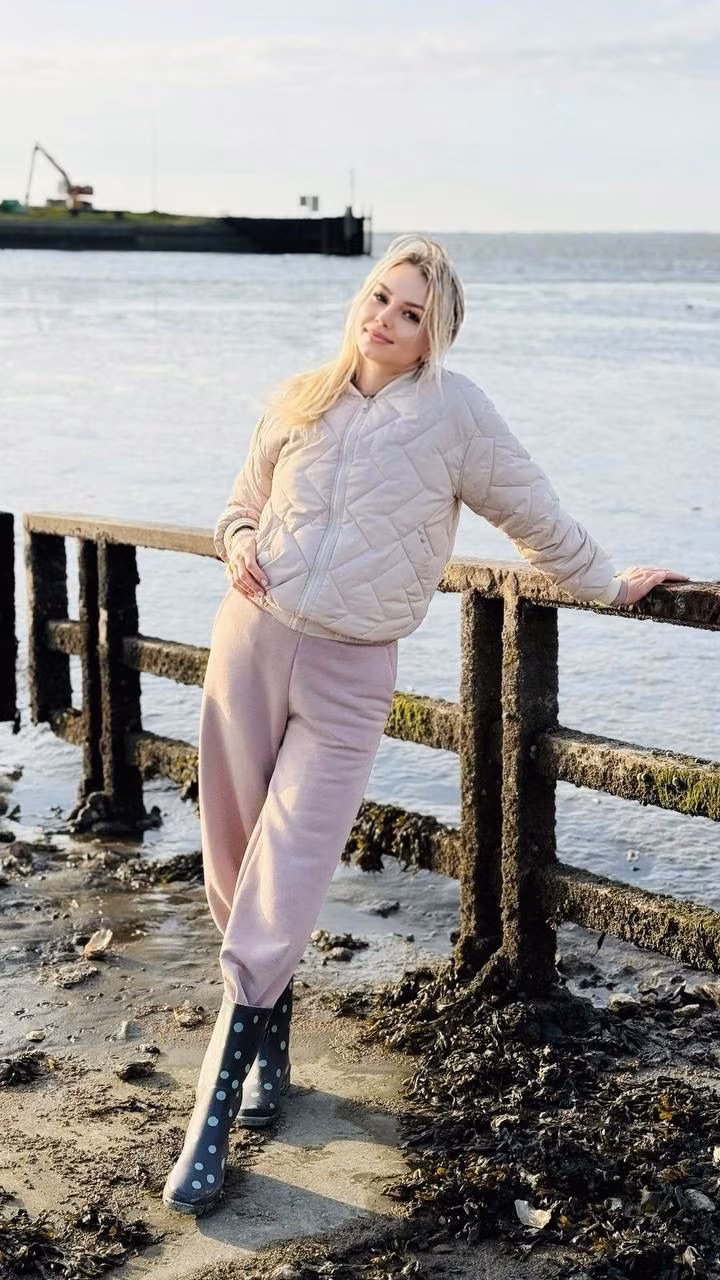 Nataliia 44 Hannover Germany Seeking a man who treats his bride like a queen