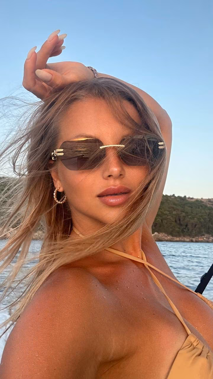 Anna 35 Ivano-Frankivsk Ukraine Want to be your best friend and bride