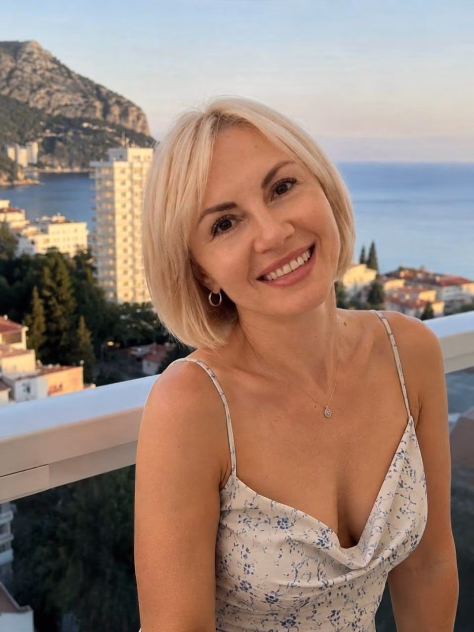 Julia 49 Kyiv Ukraine Want to be your best friend and bride