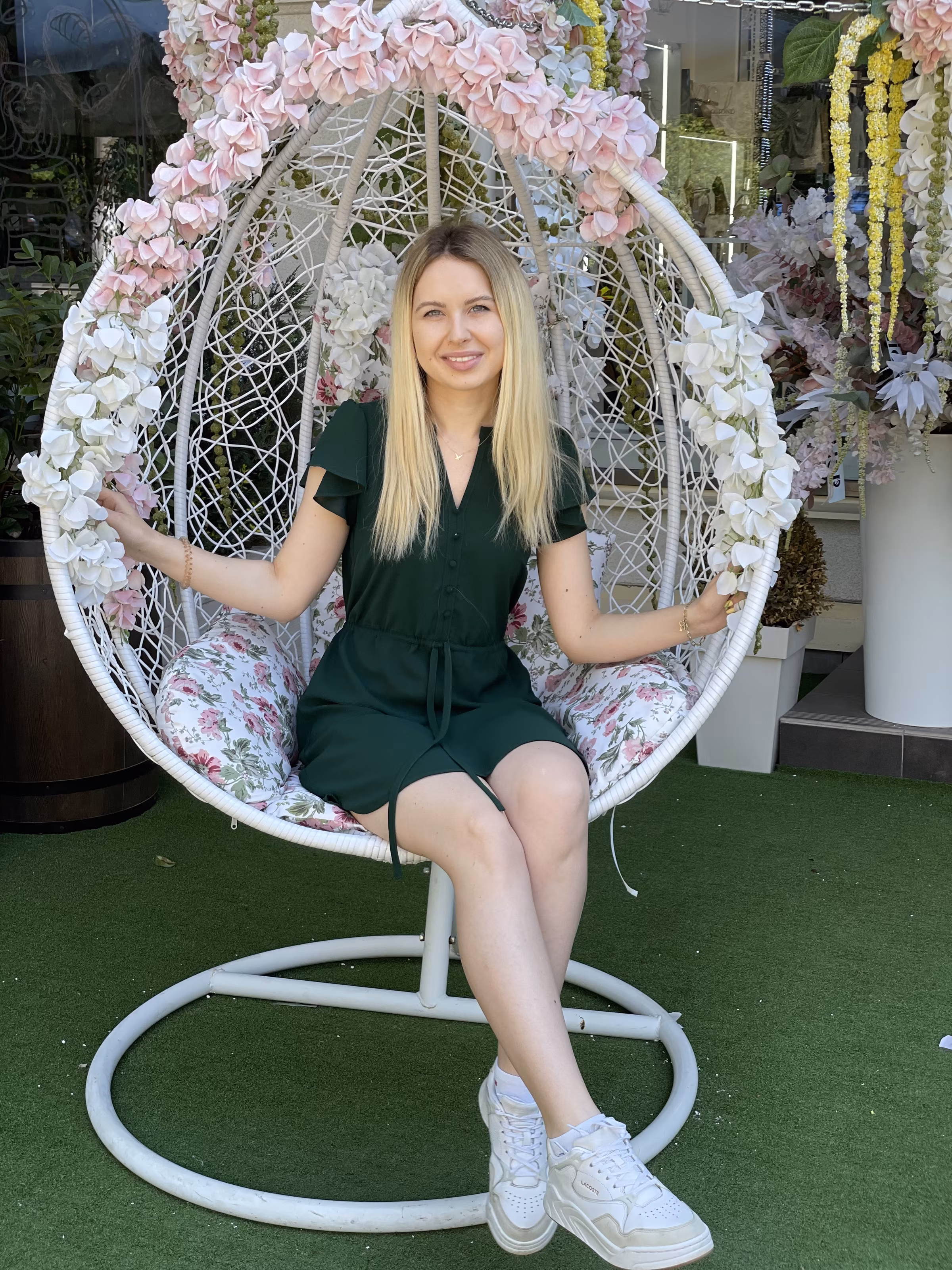 Anna 30 Odessa Ukraine Want to share laughter as your bride