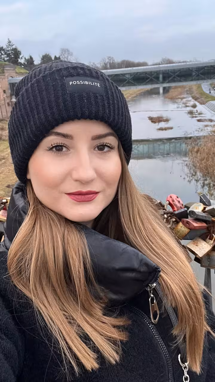 Viktoria russian dating app pictures