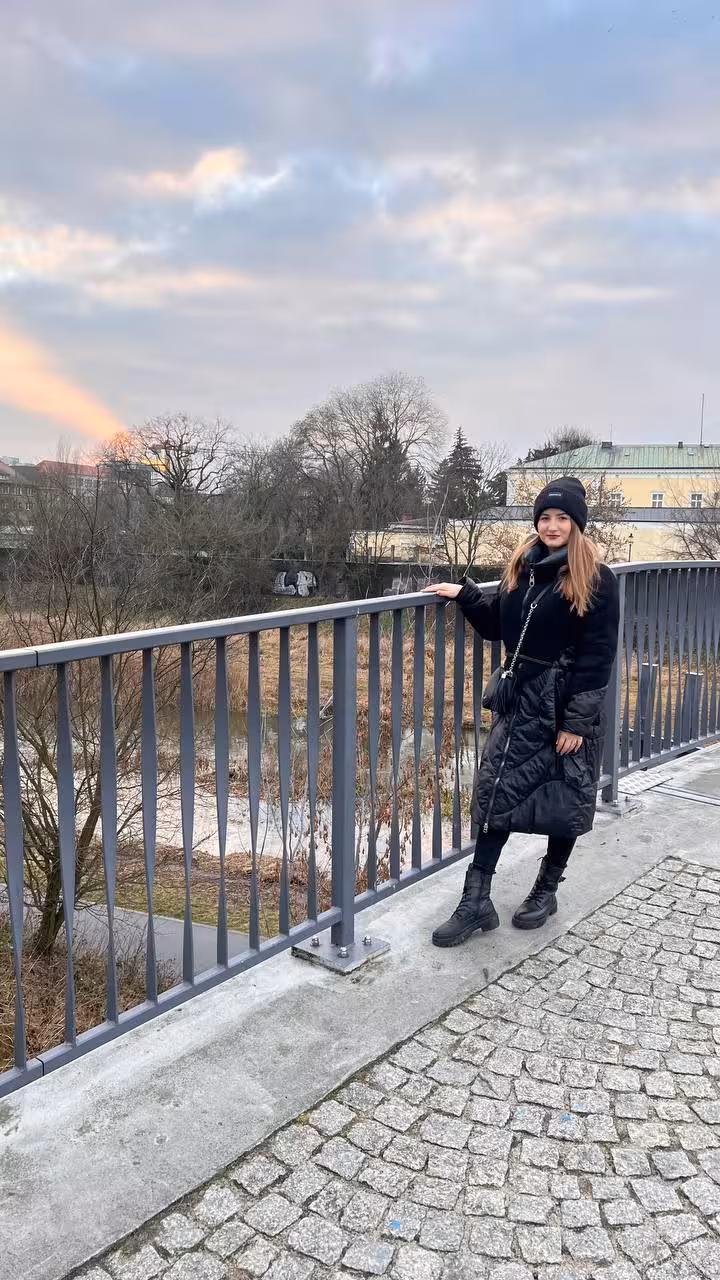 Viktoria russian dating app pictures